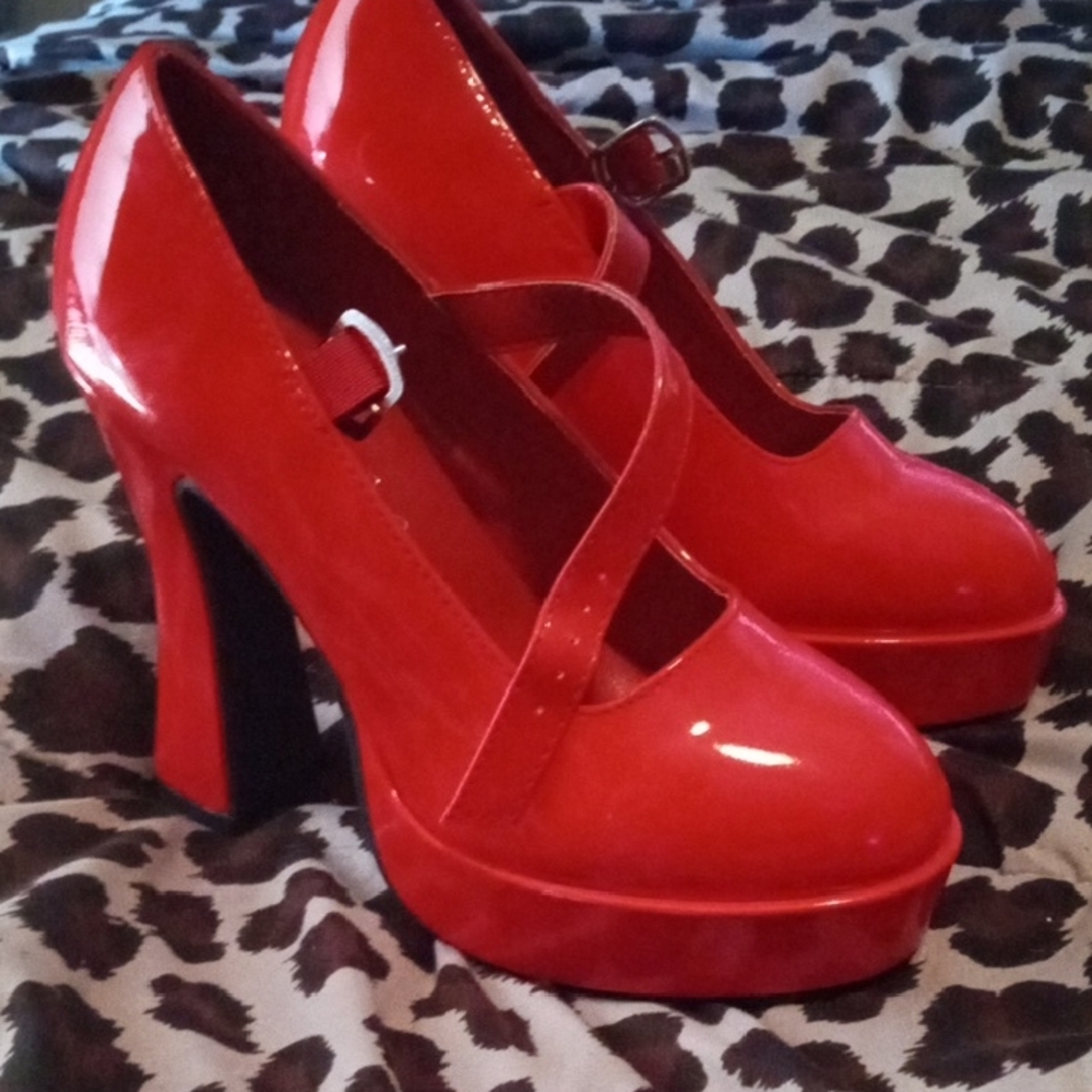 Ellie Shiny Red Platform Heels